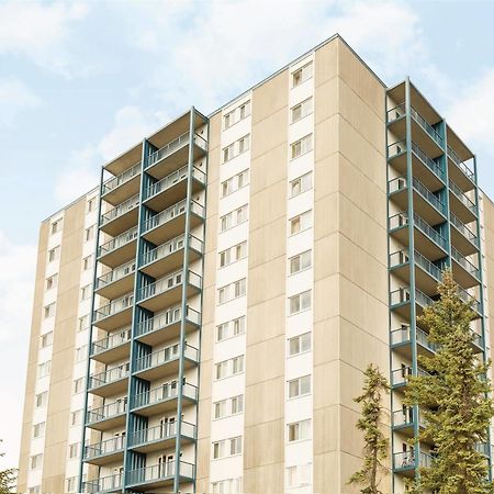 ילונייף Coast Fraser Tower מראה חיצוני תמונה