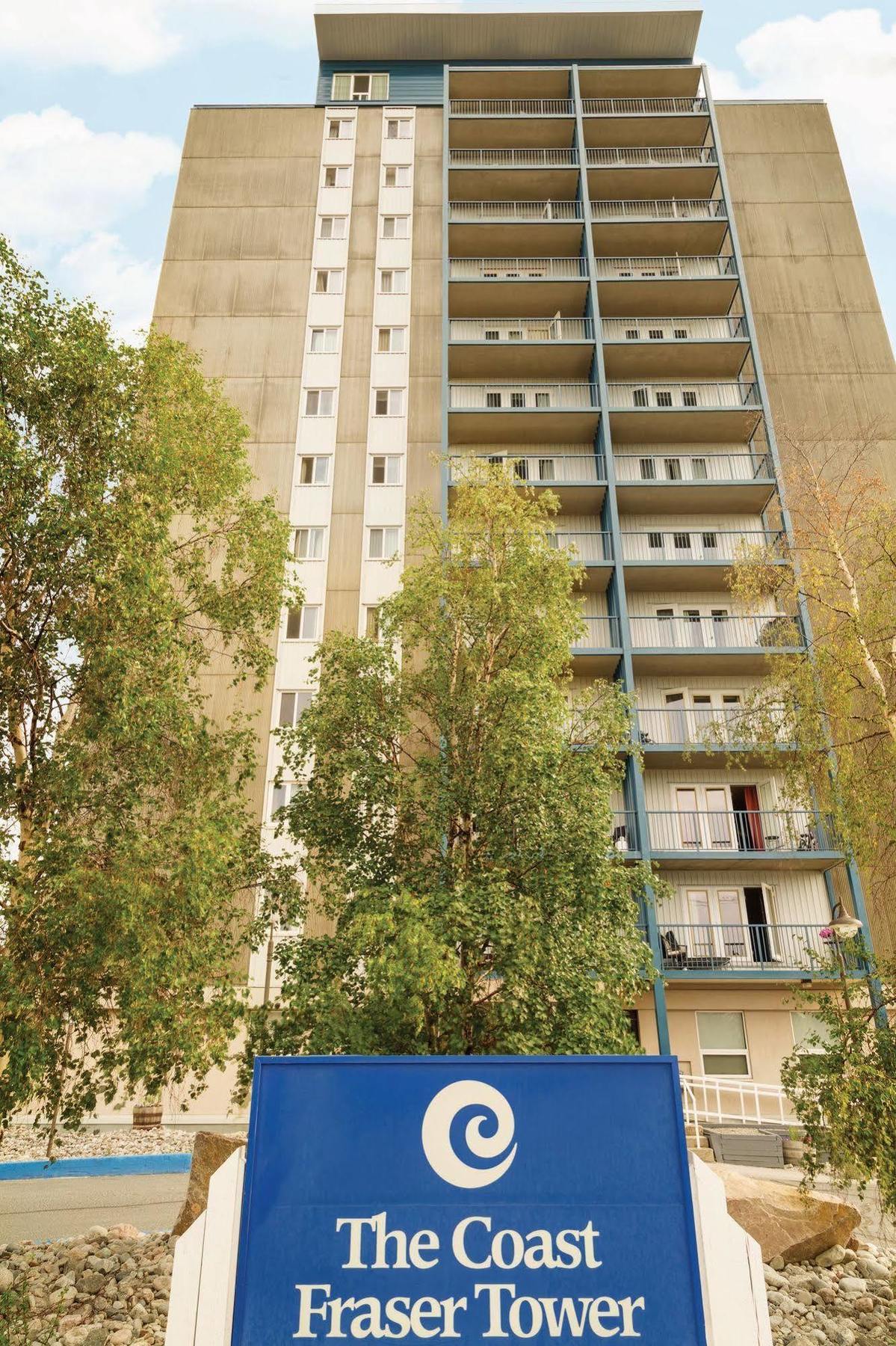 ילונייף Coast Fraser Tower מראה חיצוני תמונה